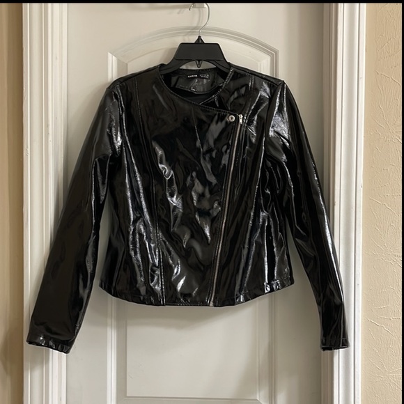 ♻️📸Shein Black Faux PU Leather Zipper Jacket size Medium - Picture 2 of 13